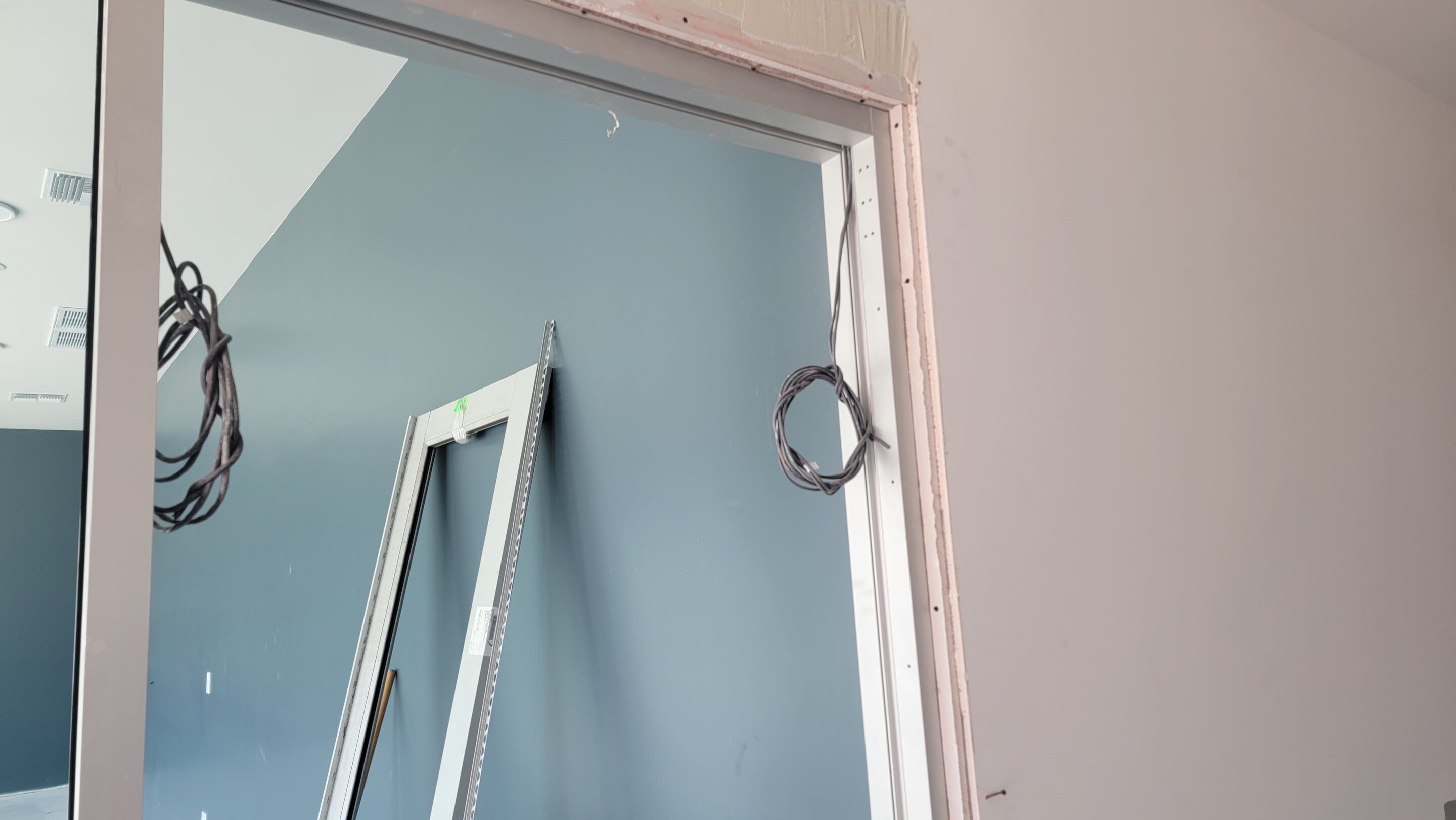 Cables implementationand installation for access control point